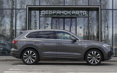 Volkswagen Touareg III, 2020 год, 6 400 000 рублей, 4 фотография