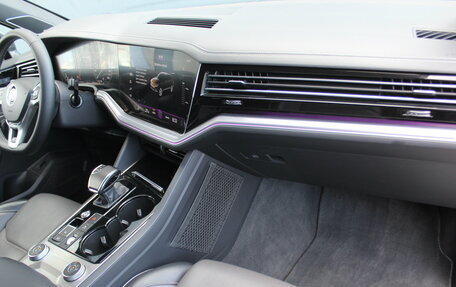 Volkswagen Touareg III, 2020 год, 6 400 000 рублей, 13 фотография