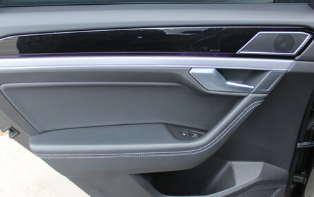 Volkswagen Touareg III, 2020 год, 6 400 000 рублей, 31 фотография