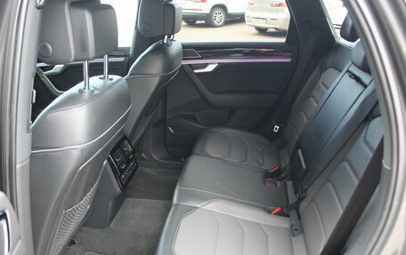 Volkswagen Touareg III, 2020 год, 6 400 000 рублей, 33 фотография