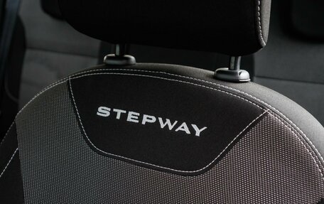 Renault Logan II, 2022 год, 1 325 000 рублей, 22 фотография