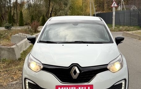 Renault Kaptur I рестайлинг, 2017 год, 1 299 000 рублей, 3 фотография