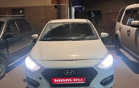 Hyundai Solaris II рестайлинг, 2017 год, 650 000 рублей, 1 фотография