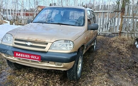 Chevrolet Niva I рестайлинг, 2004 год, 109 000 рублей, 4 фотография