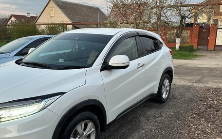 Honda Vezel, 2019 год, 1 850 000 рублей, 2 фотография