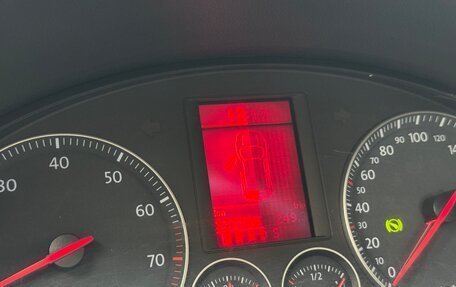 Volkswagen Golf V, 2006 год, 650 000 рублей, 25 фотография