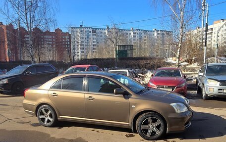 Toyota Avensis III рестайлинг, 2006 год, 770 000 рублей, 26 фотография