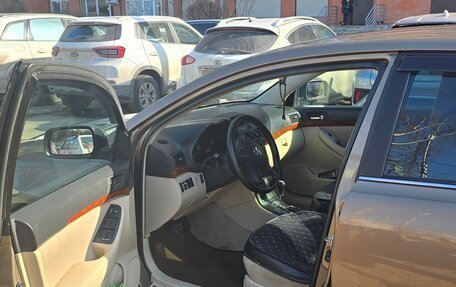 Toyota Avensis III рестайлинг, 2006 год, 770 000 рублей, 21 фотография