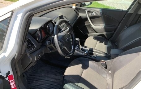 Opel Astra J, 2010 год, 620 000 рублей, 9 фотография