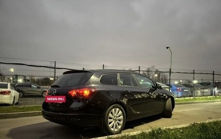 Opel Astra J, 2011 год, 800 000 рублей, 3 фотография