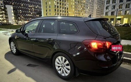 Opel Astra J, 2011 год, 800 000 рублей, 6 фотография