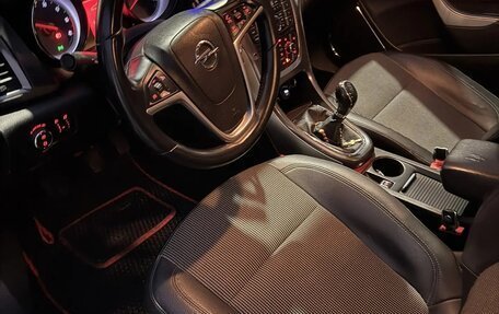 Opel Astra J, 2011 год, 800 000 рублей, 14 фотография