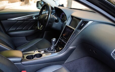 Infiniti Q50 I рестайлинг, 2017 год, 1 750 000 рублей, 10 фотография