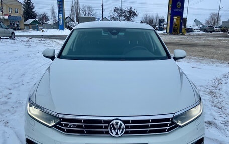 Volkswagen Passat B8 рестайлинг, 2018 год, 2 500 000 рублей, 5 фотография