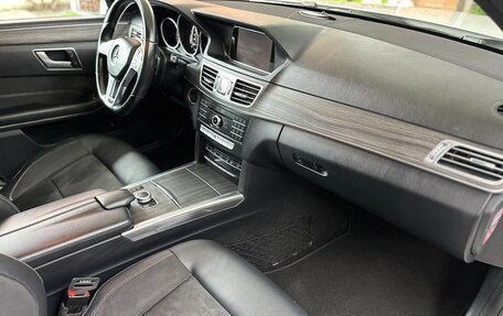 Mercedes-Benz E-Класс, 2015 год, 2 150 000 рублей, 15 фотография