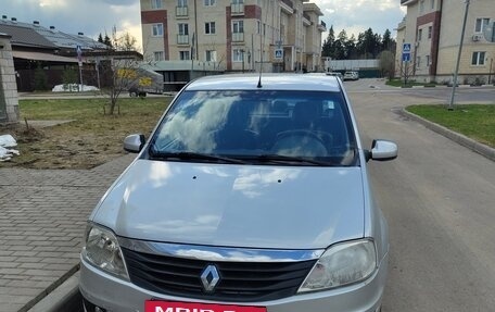 Renault Logan I, 2011 год, 650 000 рублей, 4 фотография