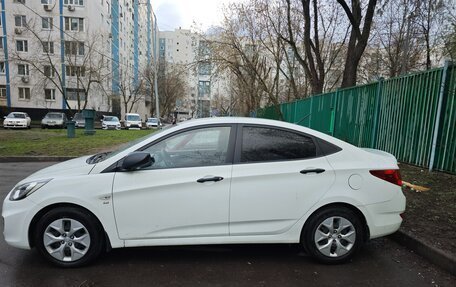 Hyundai Solaris II рестайлинг, 2012 год, 899 999 рублей, 2 фотография