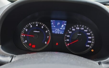 Hyundai Solaris II рестайлинг, 2012 год, 899 999 рублей, 5 фотография