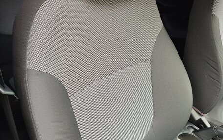 Hyundai Solaris II рестайлинг, 2012 год, 899 999 рублей, 12 фотография