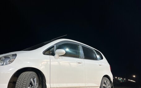 Honda Fit III, 2002 год, 330 000 рублей, 4 фотография