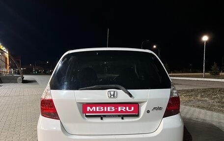 Honda Fit III, 2002 год, 330 000 рублей, 5 фотография