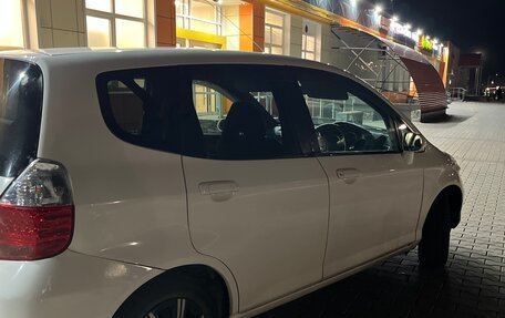 Honda Fit III, 2002 год, 330 000 рублей, 8 фотография