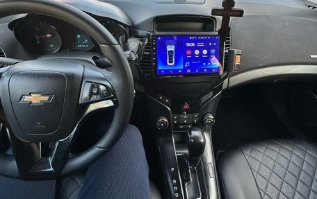 Chevrolet Cruze II, 2011 год, 650 000 рублей, 7 фотография