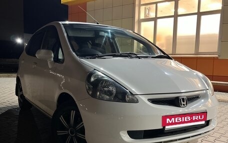 Honda Fit III, 2002 год, 330 000 рублей, 10 фотография