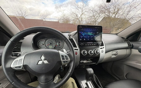 Mitsubishi Pajero Sport II рестайлинг, 2015 год, 2 100 000 рублей, 9 фотография