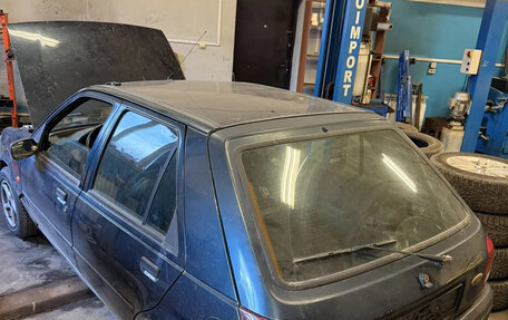 Ford Fiesta, 1994 год, 90 000 рублей, 5 фотография