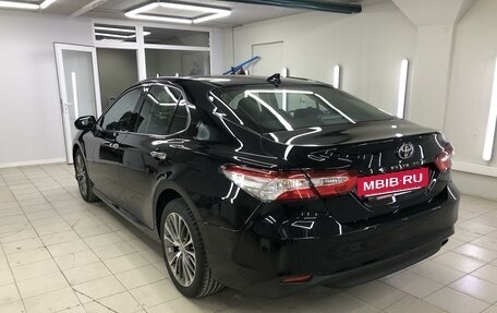Toyota Camry, 2019 год, 3 300 000 рублей, 4 фотография