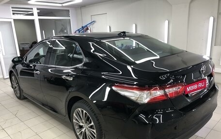 Toyota Camry, 2019 год, 3 300 000 рублей, 6 фотография