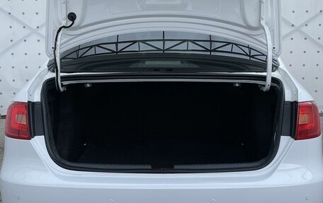 Volkswagen Jetta VI, 2012 год, 940 000 рублей, 7 фотография