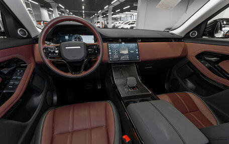 Land Rover Range Rover Evoque II, 2025 год, 6 000 000 рублей, 7 фотография