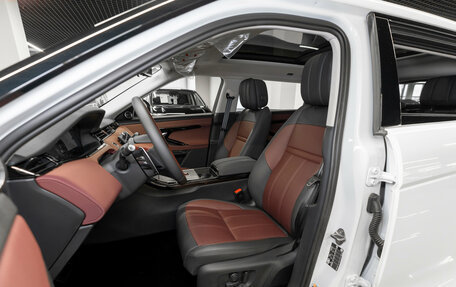 Land Rover Range Rover Evoque II, 2025 год, 6 000 000 рублей, 9 фотография