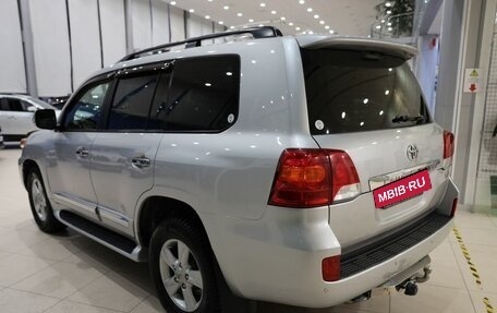 Toyota Land Cruiser 200, 2014 год, 4 200 000 рублей, 7 фотография