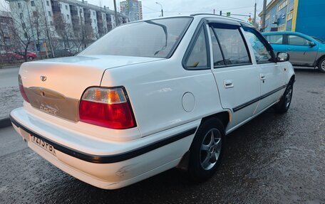 Daewoo Nexia I рестайлинг, 2004 год, 150 000 рублей, 7 фотография