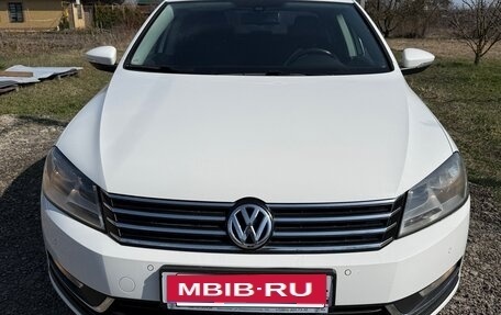 Volkswagen Passat B7, 2011 год, 895 000 рублей, 1 фотография