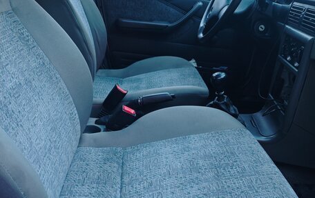 Daewoo Nexia I рестайлинг, 2004 год, 150 000 рублей, 16 фотография