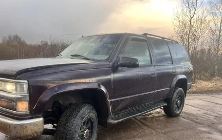 GMC Yukon III, 1996 год, 400 000 рублей, 3 фотография
