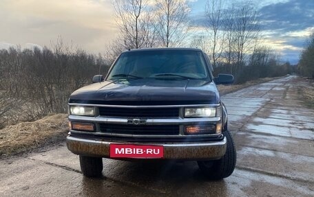 GMC Yukon III, 1996 год, 400 000 рублей, 21 фотография