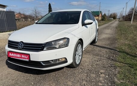 Volkswagen Passat B7, 2011 год, 895 000 рублей, 6 фотография