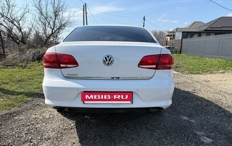 Volkswagen Passat B7, 2011 год, 895 000 рублей, 4 фотография