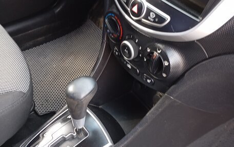 Hyundai Solaris II рестайлинг, 2014 год, 700 000 рублей, 5 фотография