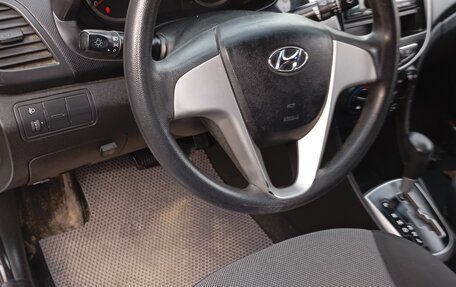 Hyundai Solaris II рестайлинг, 2014 год, 700 000 рублей, 7 фотография