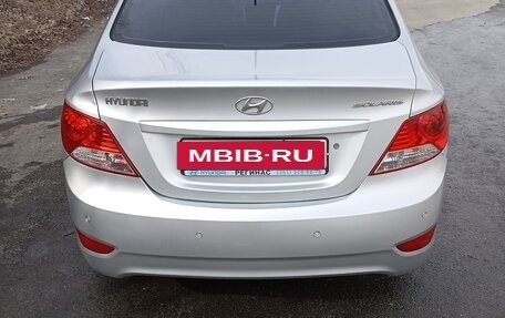 Hyundai Solaris II рестайлинг, 2014 год, 700 000 рублей, 2 фотография