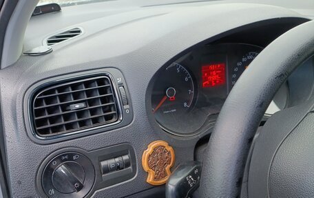 Volkswagen Polo VI (EU Market), 2012 год, 695 000 рублей, 17 фотография