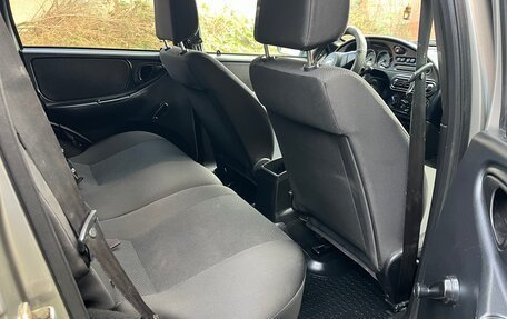 Chevrolet Niva I рестайлинг, 2017 год, 690 000 рублей, 8 фотография