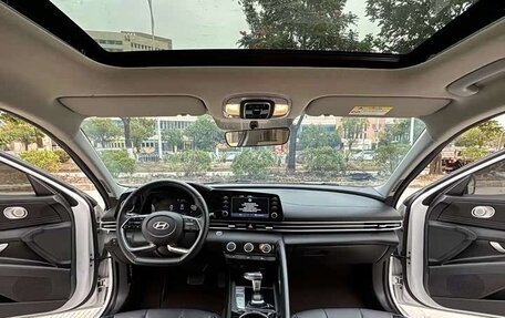 Hyundai Elantra, 2023 год, 1 490 000 рублей, 7 фотография