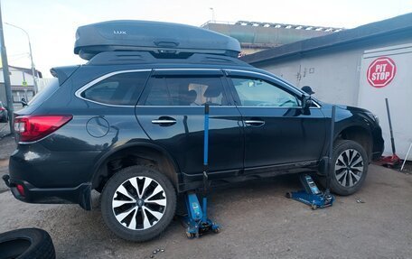 Subaru Outback IV рестайлинг, 2015 год, 2 900 000 рублей, 2 фотография